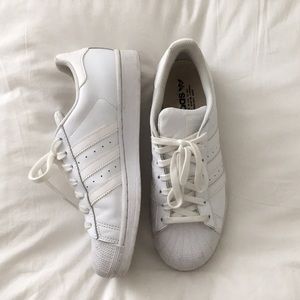 Adidas Superstars Men’s size 8 / Women’s size 10